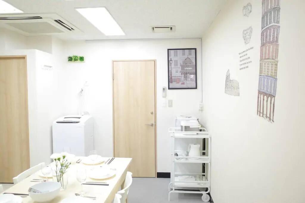 Apartment 上野車站徒步5分鐘/秋葉原步行可至/精装豪华二室一厅/机场直达45分/免费wi-fi#b