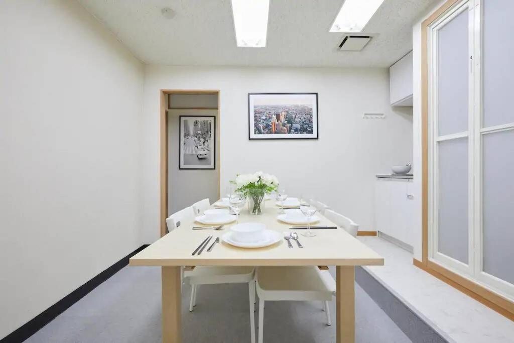 Apartment 上野車站徒步5分鐘/秋葉原步行可至/精装豪华二室一厅/机场直达45分/免费wi-fi#b